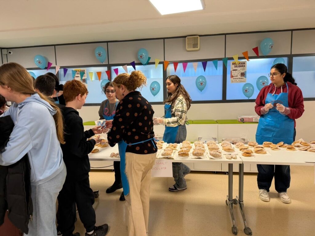Monlau participa en la 9ª edició de la Xocolatada Solidària 2026