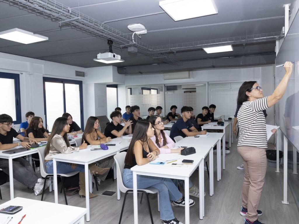 Nota media de las PAU 2026 en Monlau