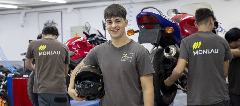 Electromecànica de motos a Monlau