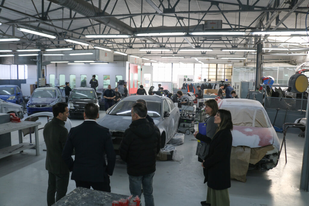 Representantes de Monlau y Volvo Ditevo Barcelona durante el acuerdo