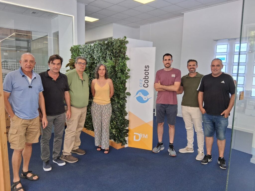 Formación docente estación robótica 5G Monlau
