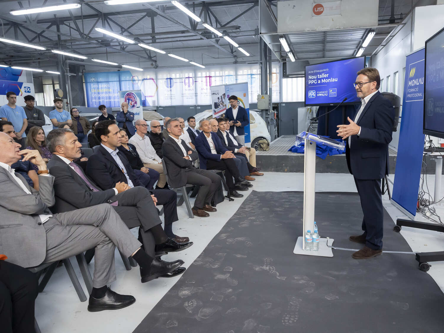 Monlau FP inaugura el Taller de Carrocería PPG LINQ