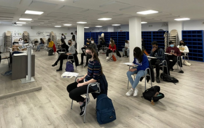 Mirant al futur: Compromesos amb els nostres estudiants