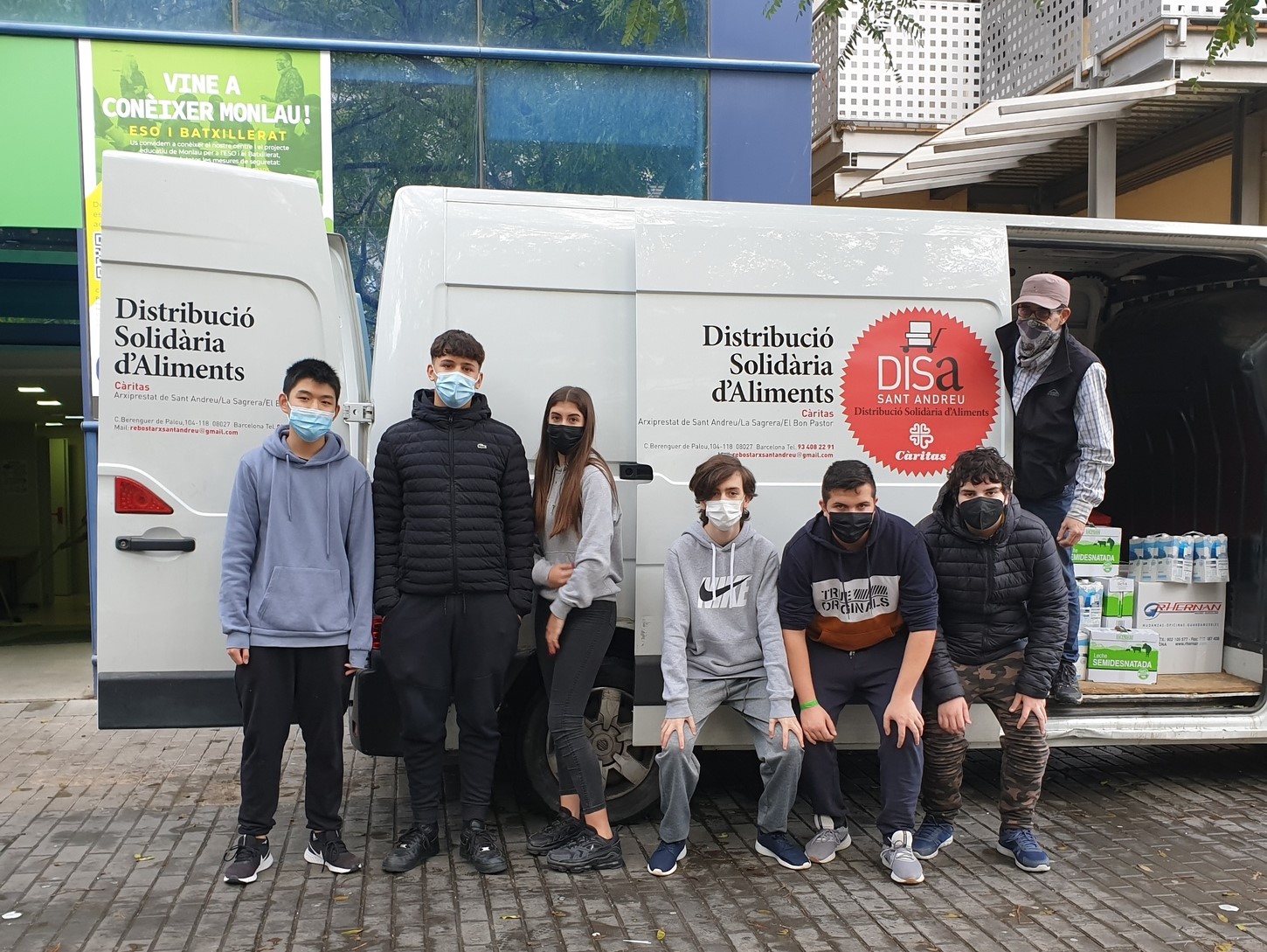 Monlau col·labora un any més en la Recollida d’Aliments