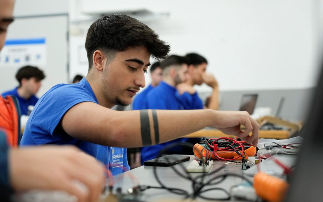 ¿Qué se hace en un taller de electromecánica?