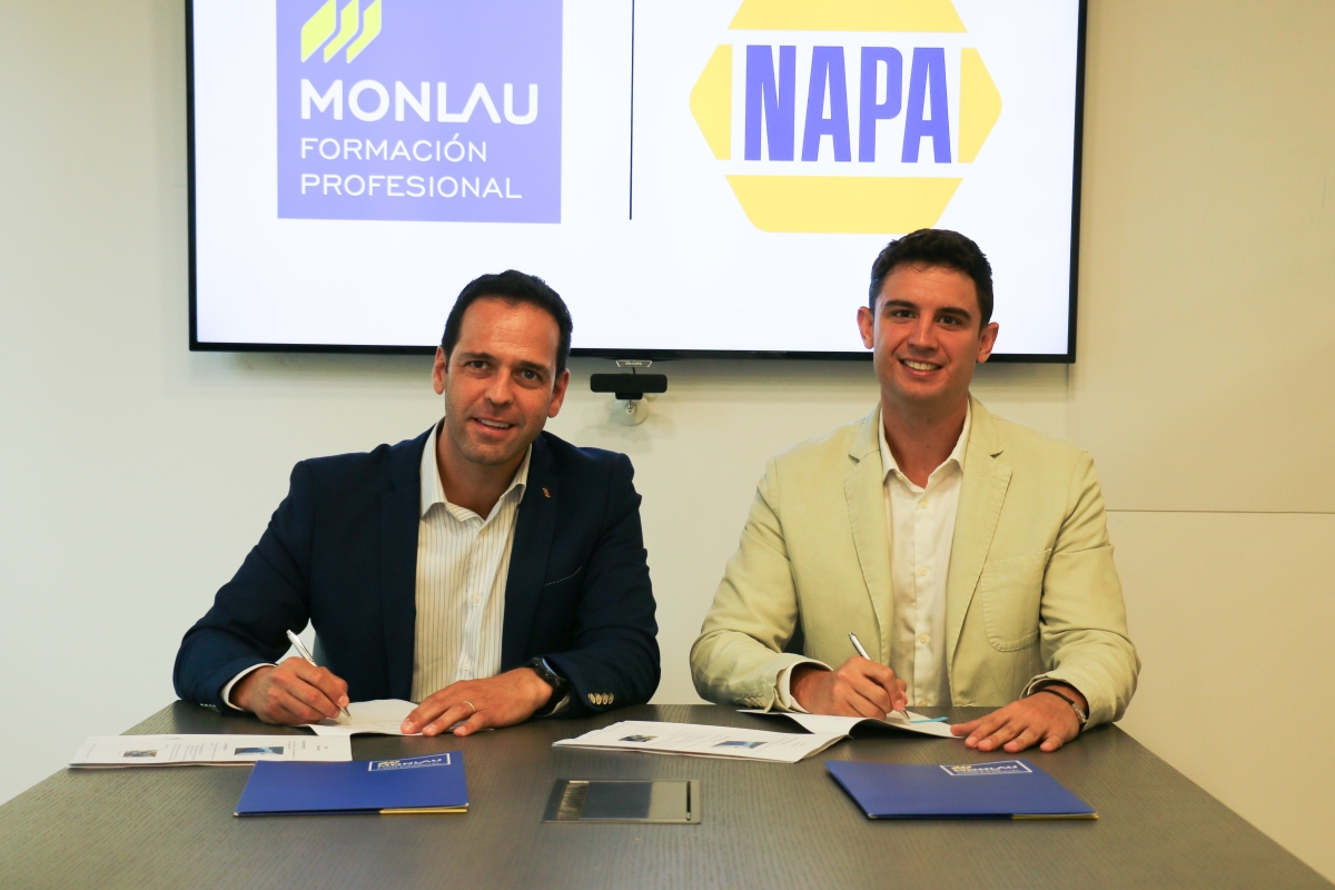 Iban Ventura, director general de Monlau y Daniel Tejada, Regional Director de Napa en España
