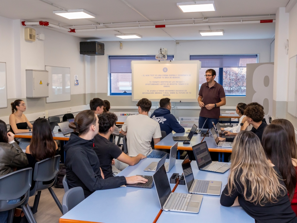 Monlau presenta una sala inmersiva que transforma la formación